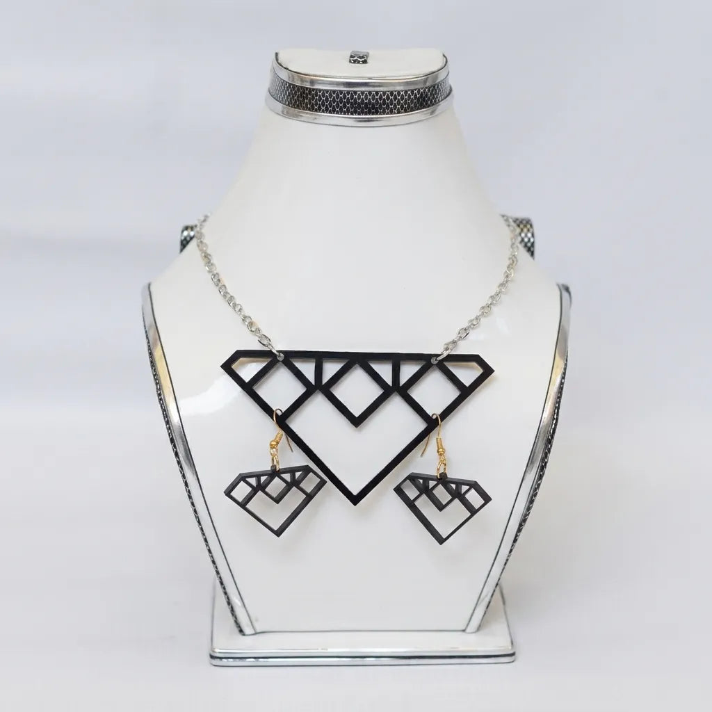 Regal Diamond Set